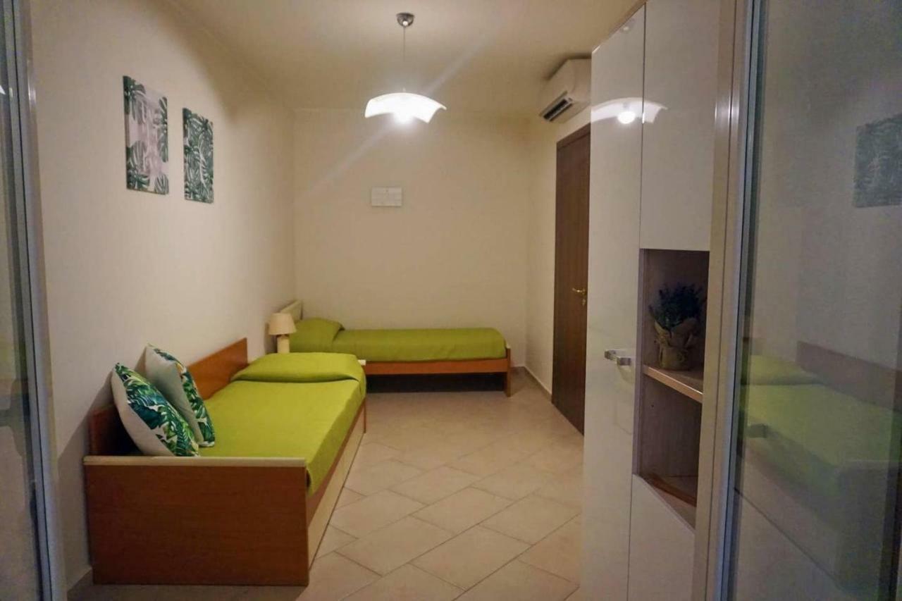 Lilly'S House Apartamento Giardini-Naxos Exterior foto
